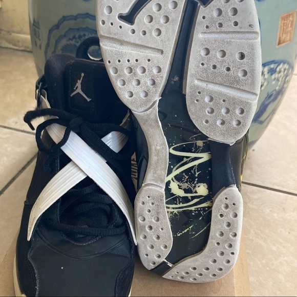 AIR JORDAN 8.0 (GS) 467808 001 - Picture 2 of 3